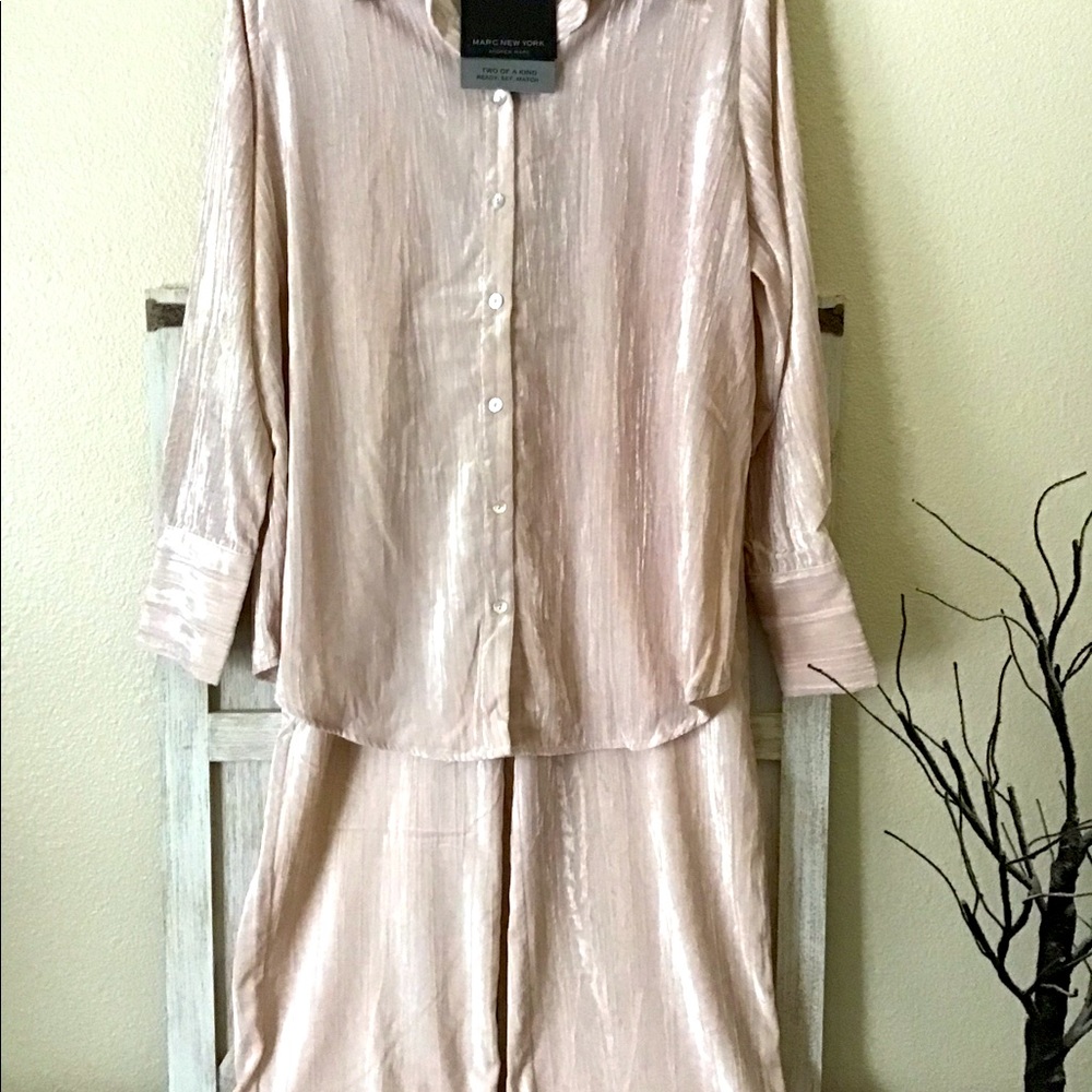 Marc New York 2 piece velvet set. Champagne color. Size M. NWT.